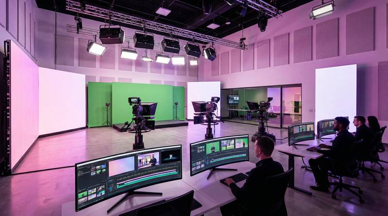 海角网制片总监